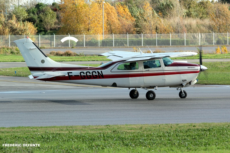 Cessna 210 - F-GGGN