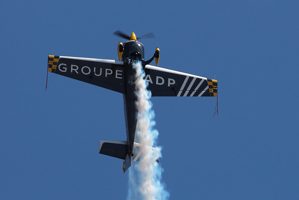 Extra 330 - F-HXAL
