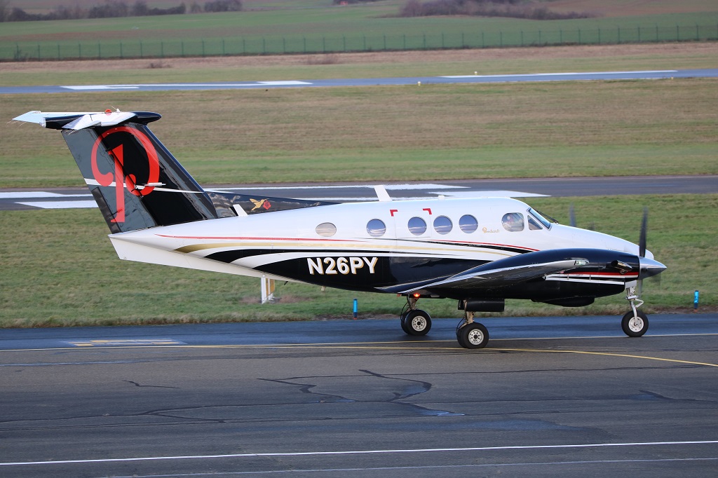 Beech 90 King Air - N26PY