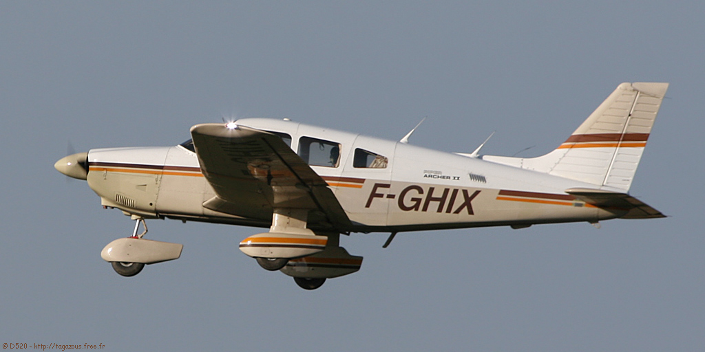 Piper PA-28-181 Archer - F-GHIX