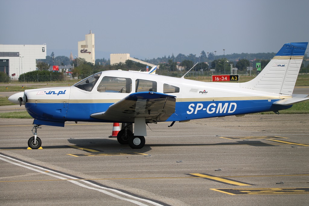 Piper PA-28R-201 Arrow - SP-GMD