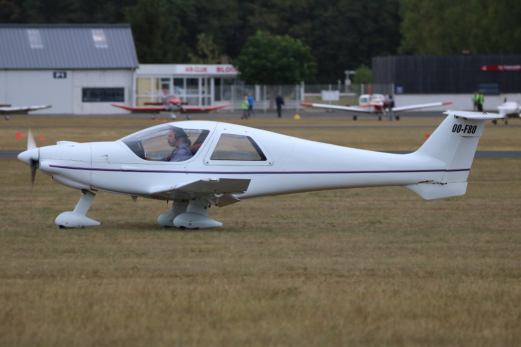 Dyn'Aero MCR Pick-up - OO-F80