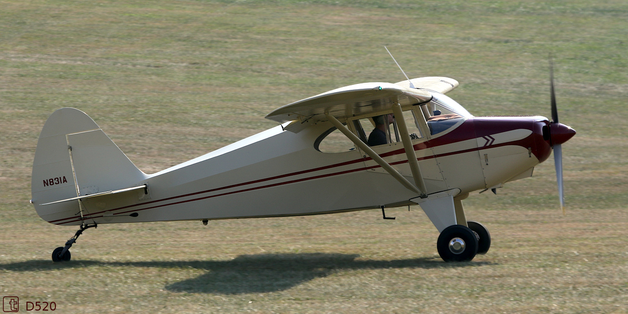 Piper PA-22 Tri-Pacer - N831A