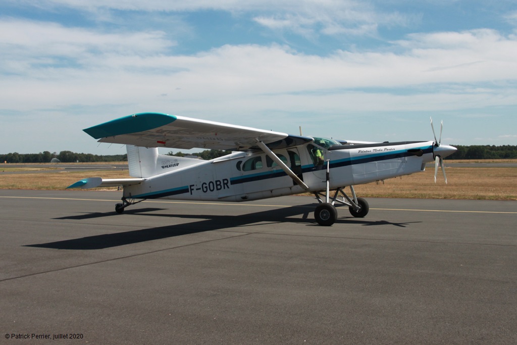 Pilatus PC6 Turbo Porter - F-GOBR