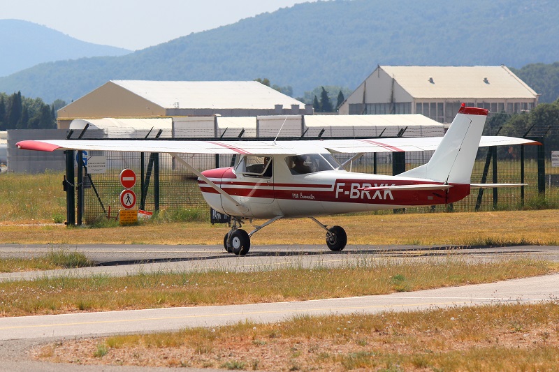 Cessna 150 - F-BRXK