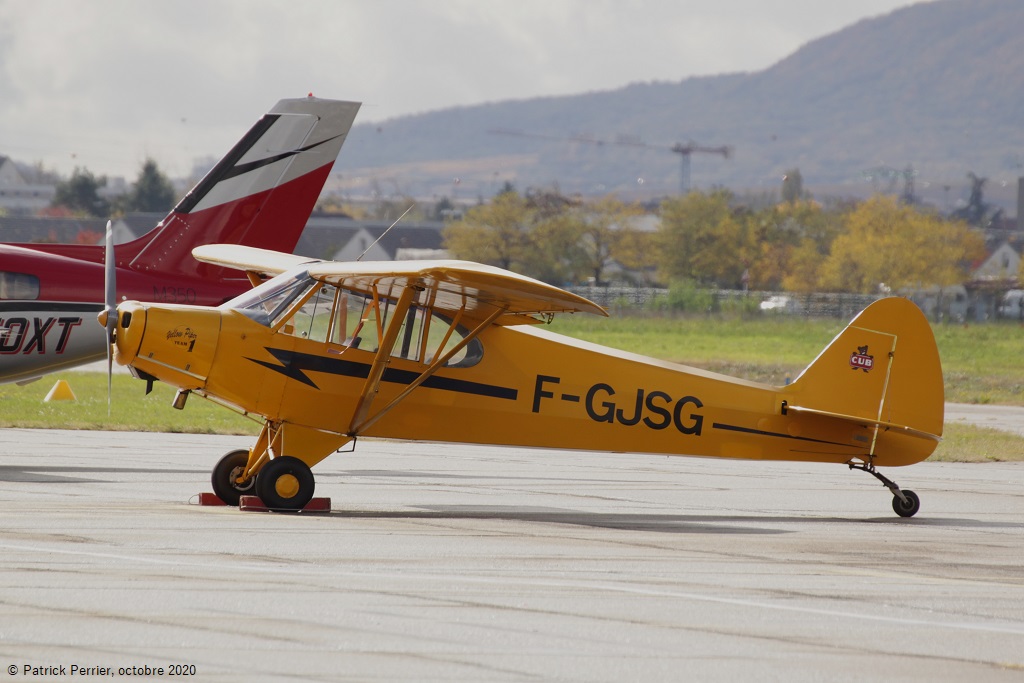Piper PA-18 Super Cub - F-GJSG