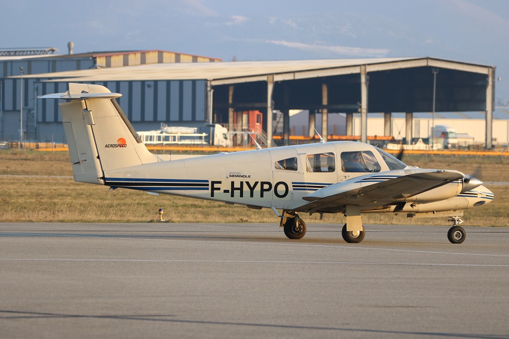 Piper PA-44 Seminole - F-HYPO