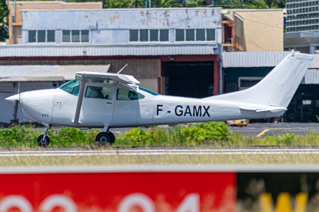 Cessna 182 - F-GAMX