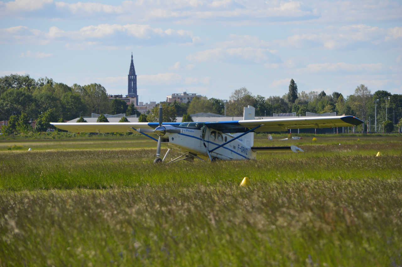 Pilatus PC6 Turbo Porter - F-GRVZ