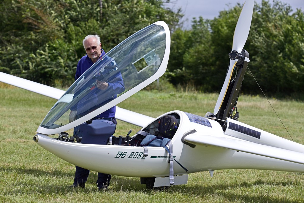 Glaser Dirks DG 808 - D-KLTI
