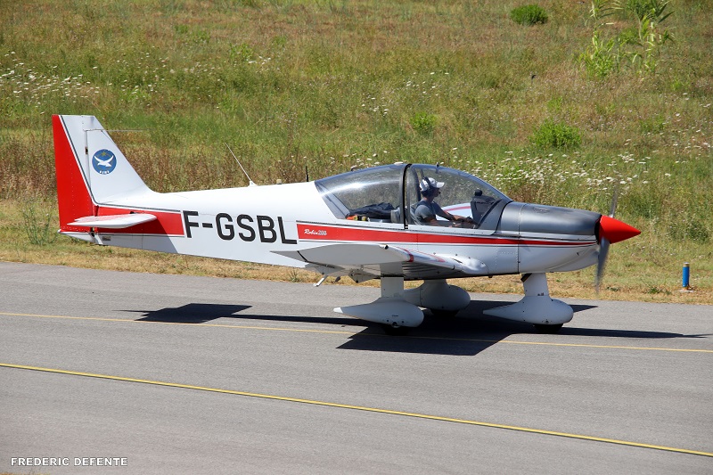 Robin HR 200-120 B - F-GSBL