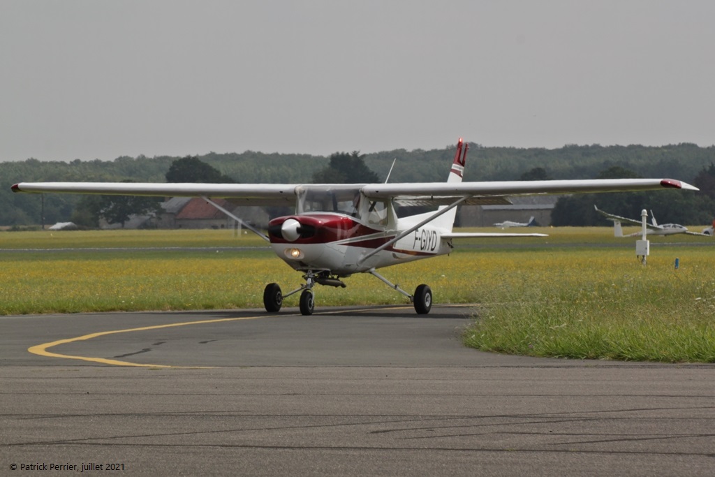 Cessna 152 - F-GIYD