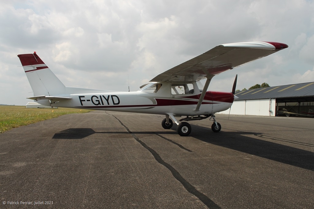 Cessna 152 - F-GIYD