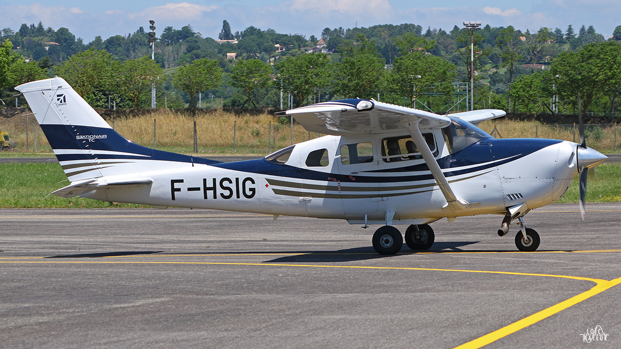 Cessna 206 - F-HSIG