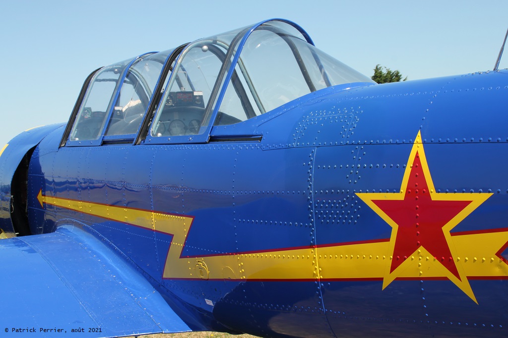 Yakovlev Yak-52 - F-WRUL