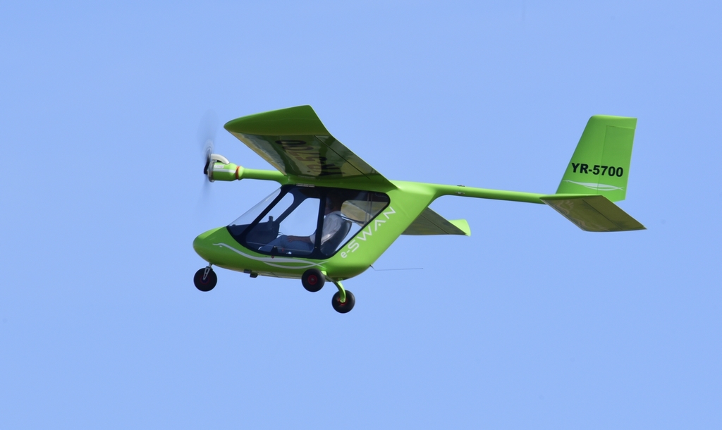 Avi Aircraft e-SWAN - YR-5700