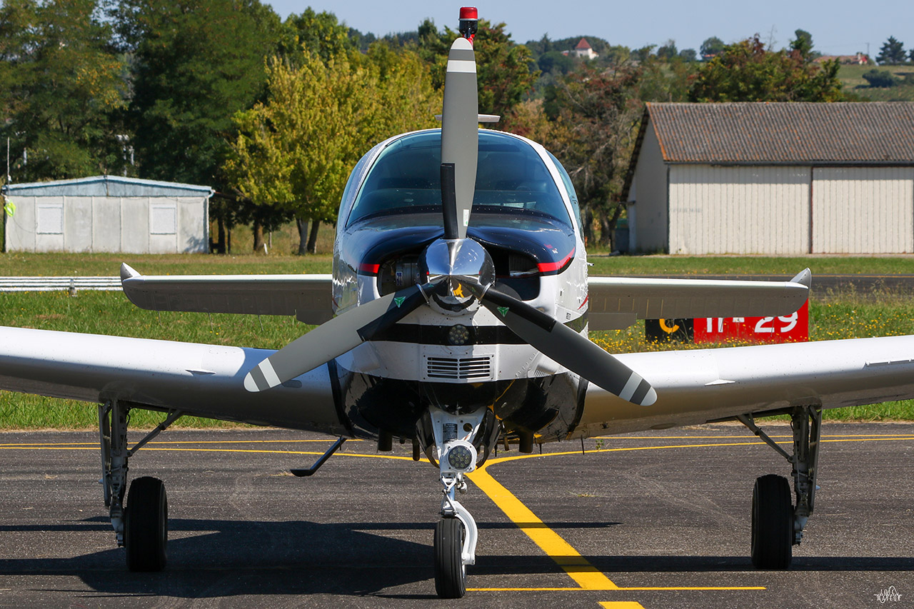 Beech 36 Bonanza - T7-AXL