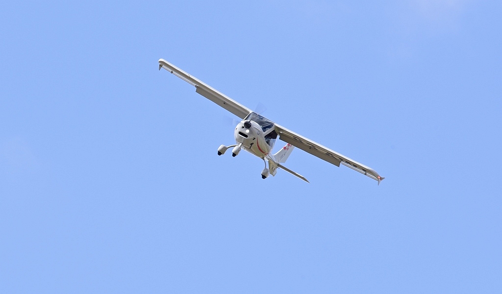 Flight Design CTLS - F-JGOL/83 AWJ