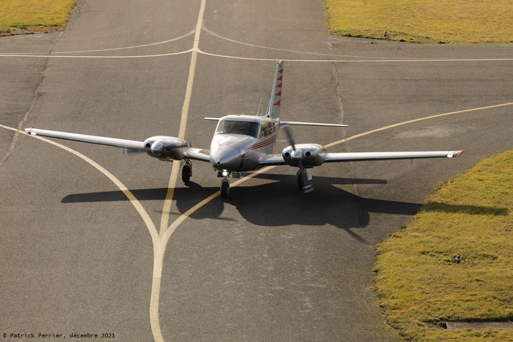 Piper PA-30 Twin Comanche - F-BPIK