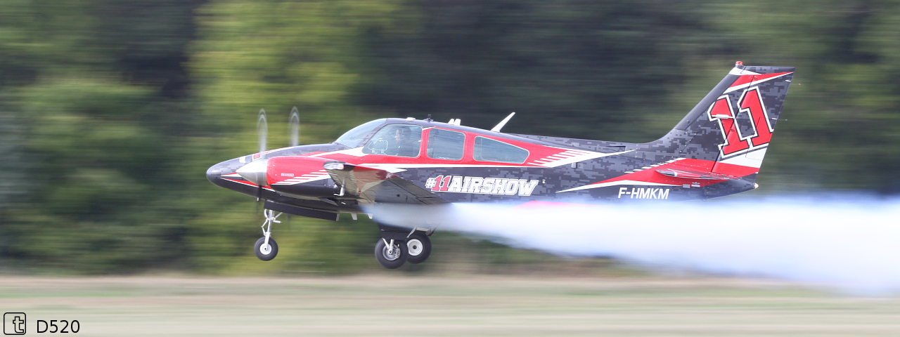 Beech 55 Baron - F-HMKM