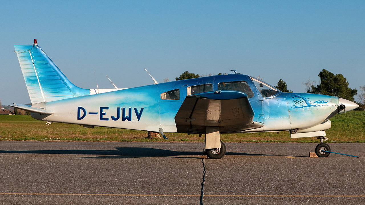 Piper PA-28 R-201 T Arrow - D-EJWV