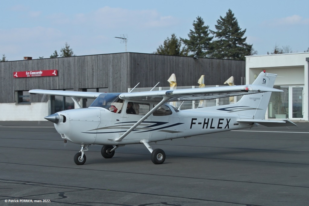 Cessna 172 - F-HLEX