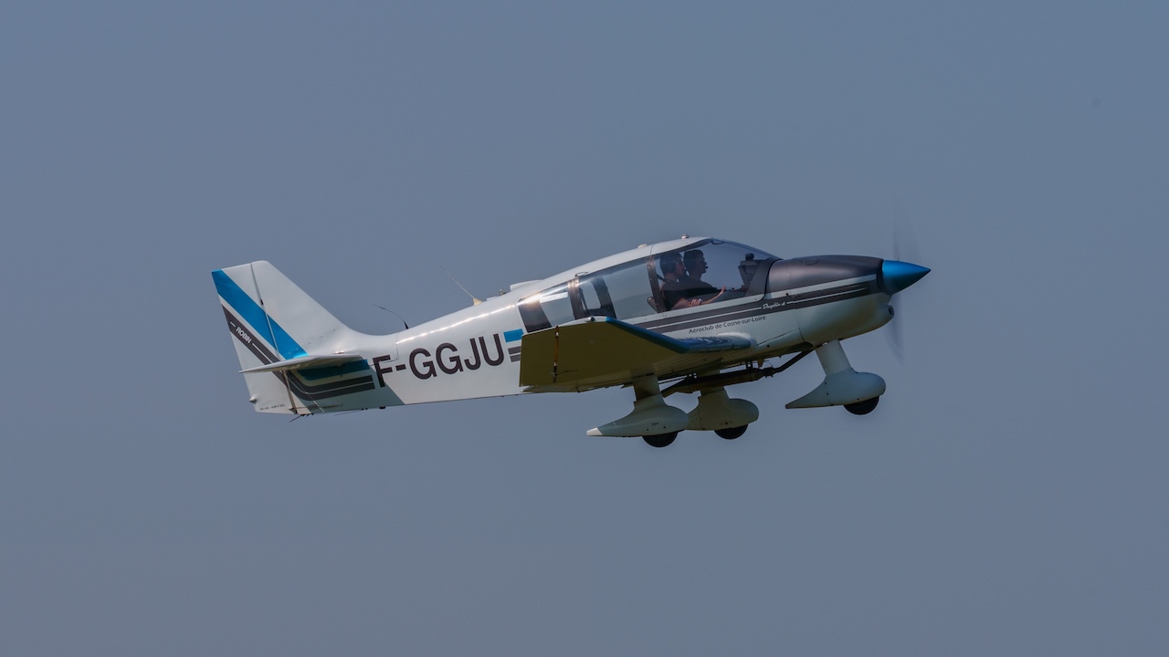 Robin DR 400-140 B - F-GGJU