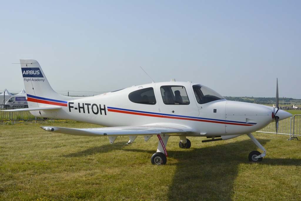 Cirrus SR20 - F-HTOH