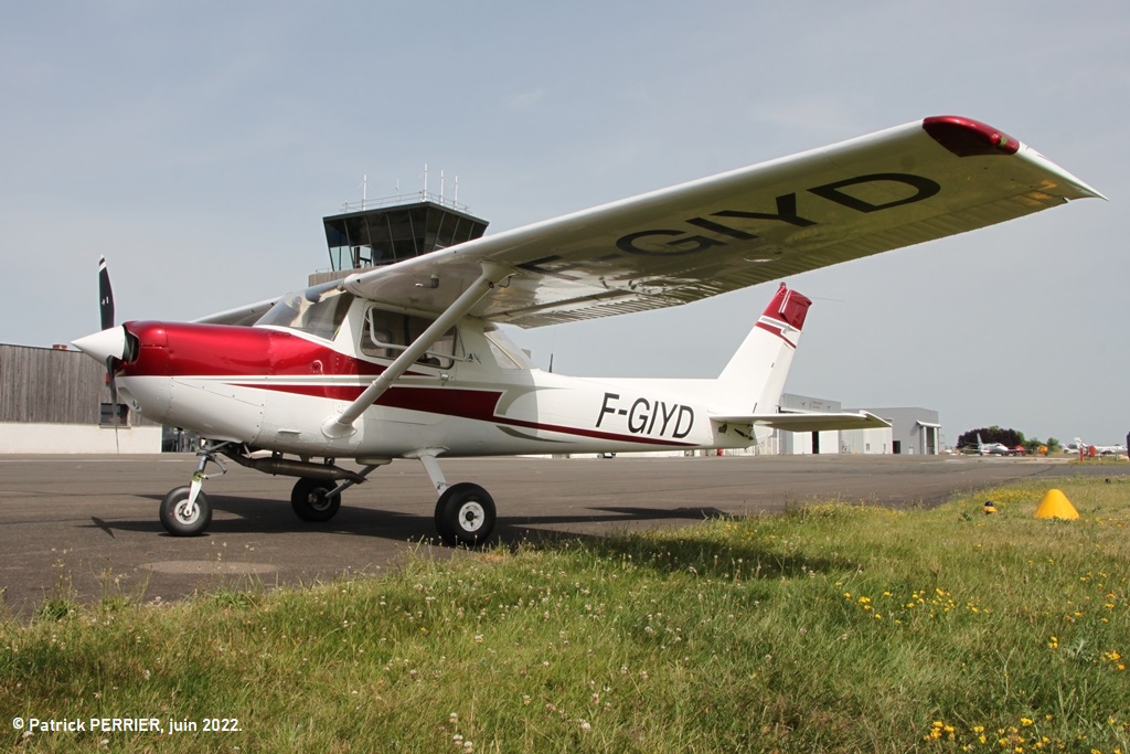 Cessna 152 - F-GIYD