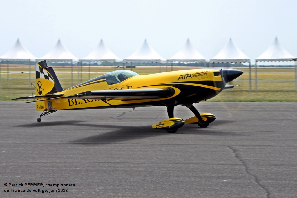 Extra 330 - F-HMKF