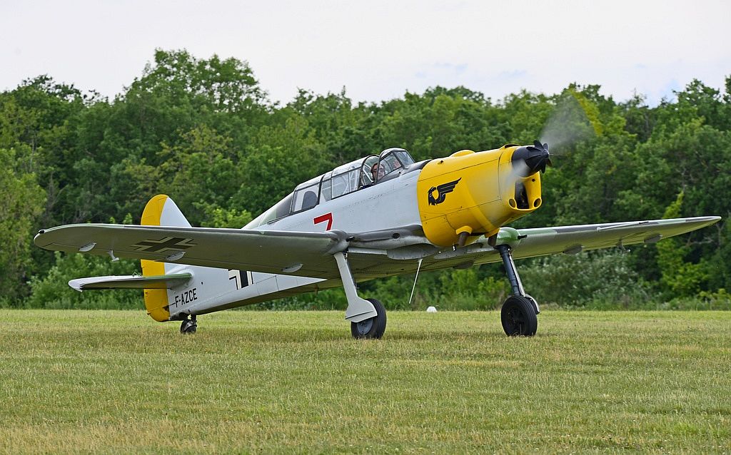 Pilatus P2 - F-AZCE