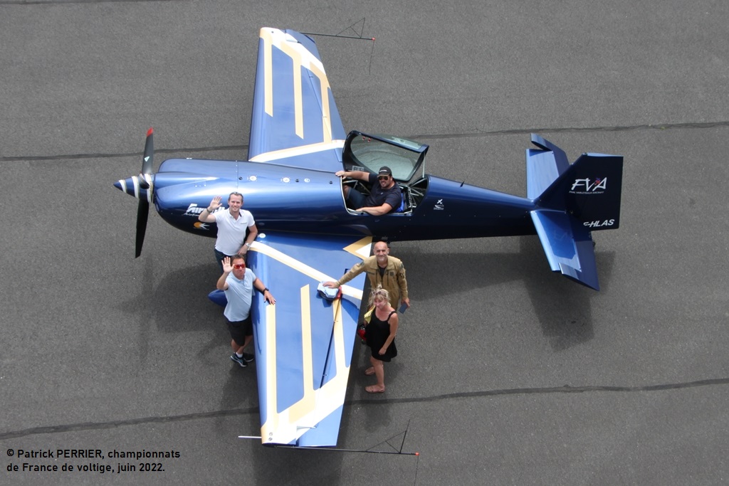 Extra 330 - F-HLAS