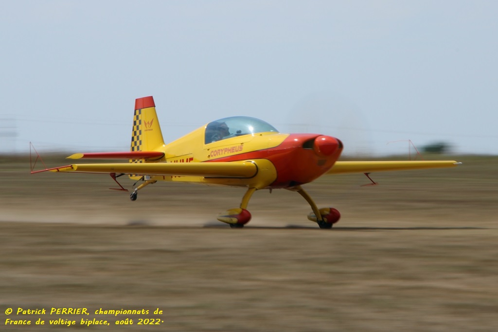 Extra 200 - F-HUME