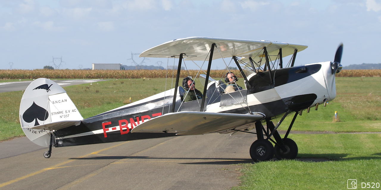 Stampe SV-4 - F-BNRZ