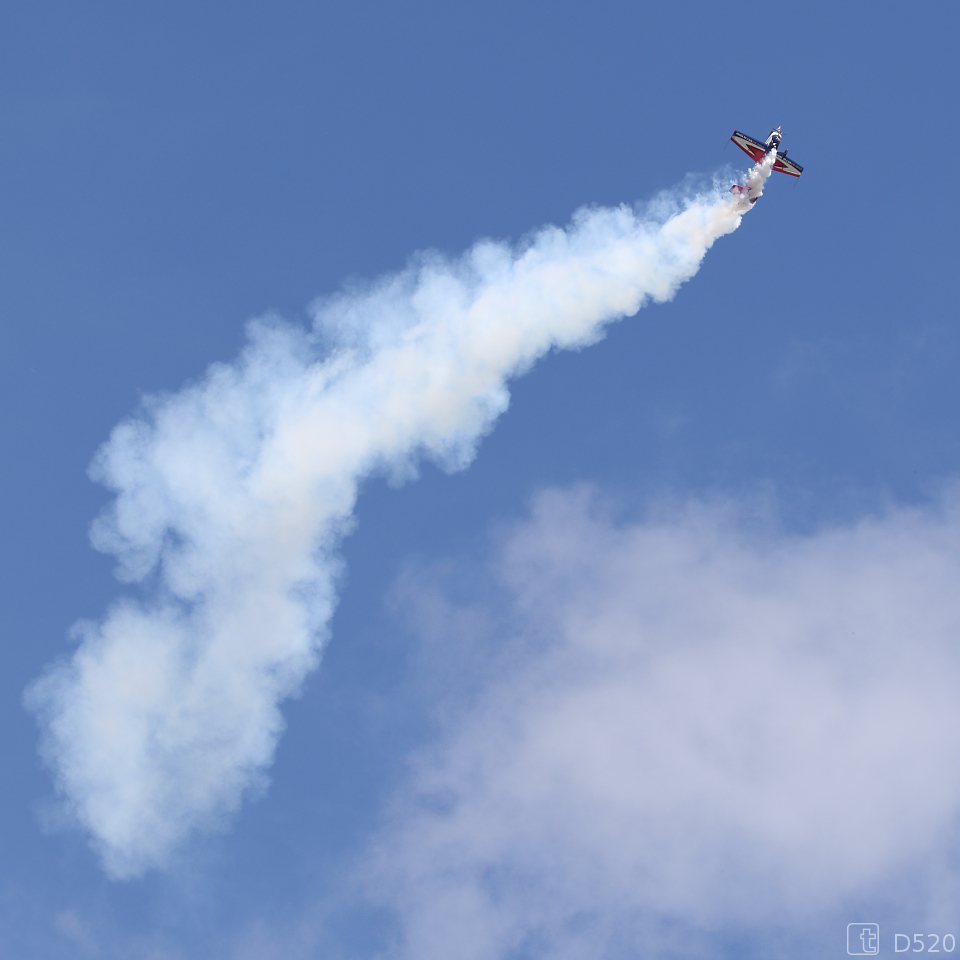 Extra 330 - F-TGCJ