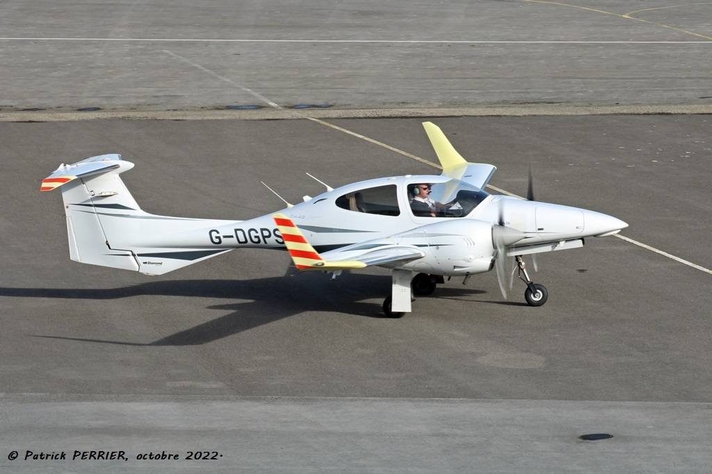 Diamond DA42 Twin Star - G-DGPS