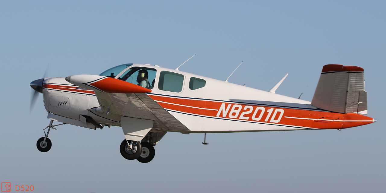 Beech 35 Bonanza - N8201D