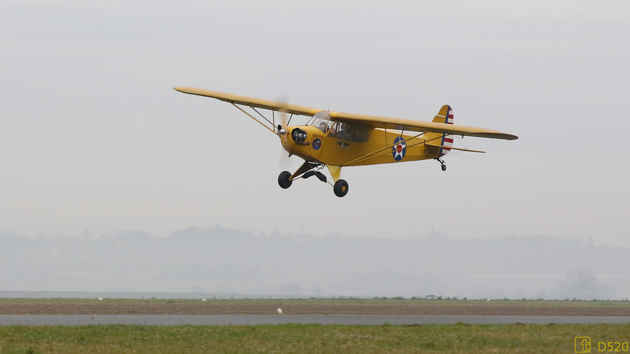 Piper J3 Cub - F-GHLQ