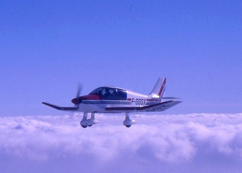 Robin DR 400-140 B - F-GGGX