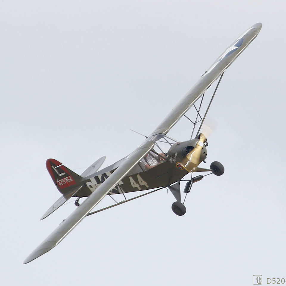 Piper J3 Cub - G-BMKC