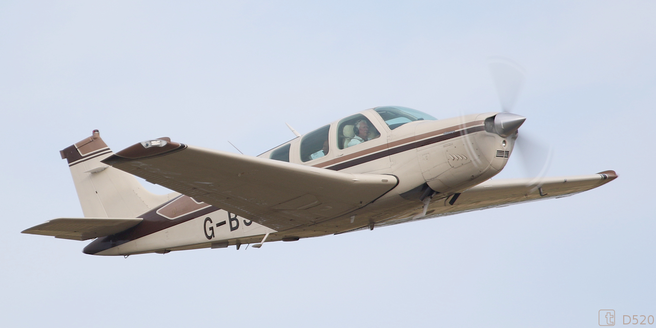 Beech 36 Bonanza - G-BSEY