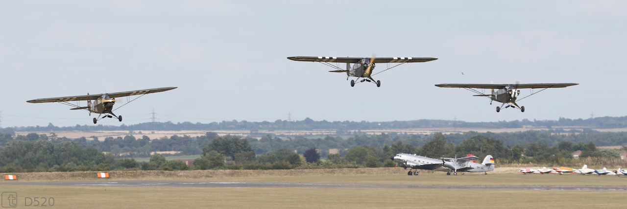 Piper J3 Cub - G-AKAZ