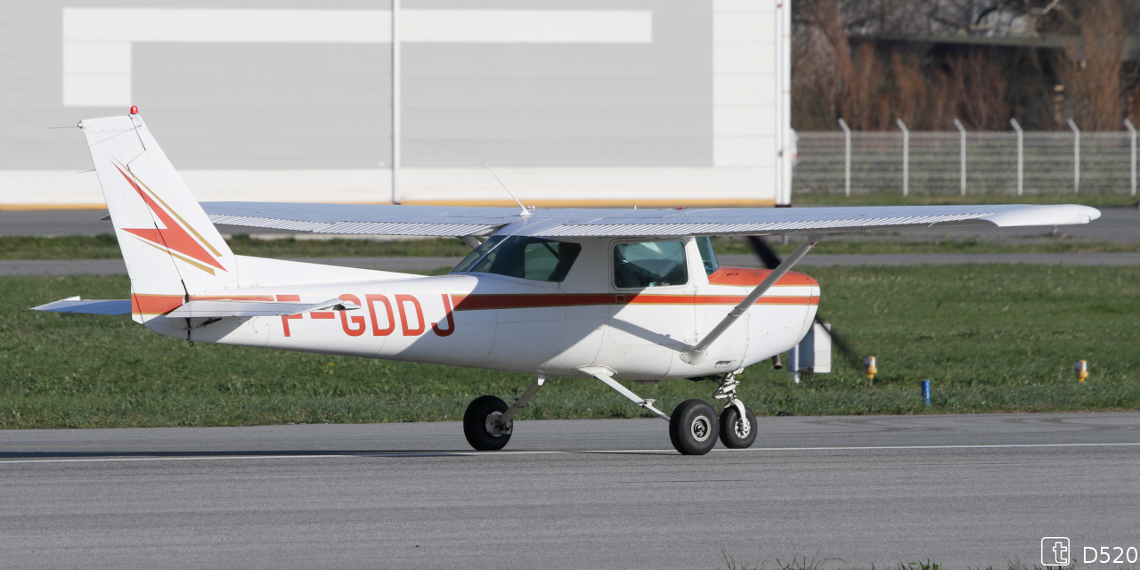 Cessna 152 - F-GDDJ