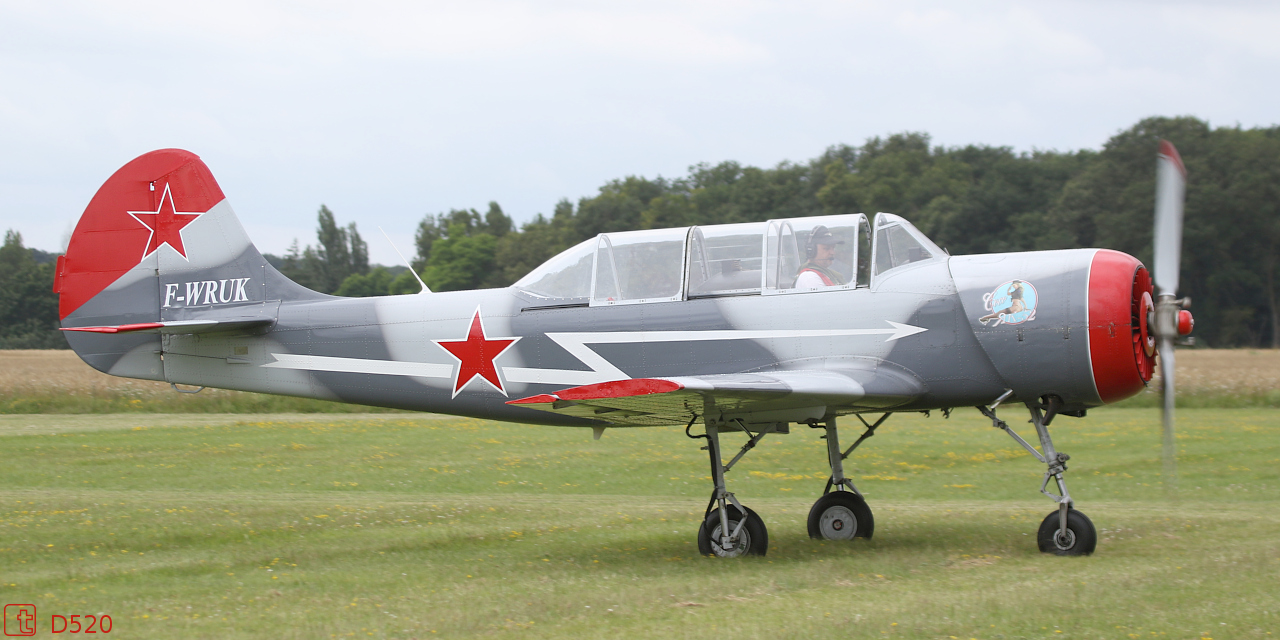 Yakovlev Yak-52 - F-WRUK