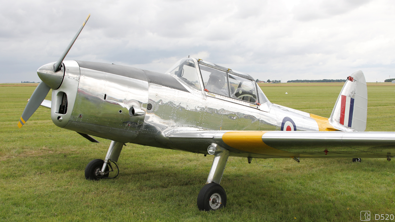 De Havilland Canada DHC-1 Chipmunk - F-AZUU