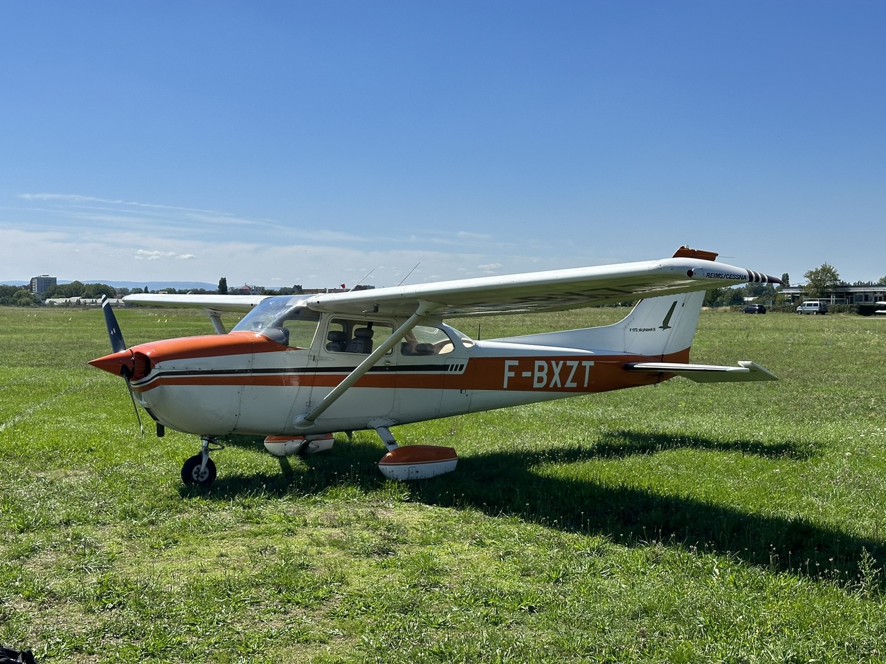 Cessna 172 - F-BXZT