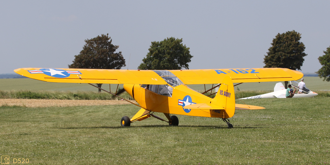 Piper PA-18 Super Cub - F-BVOZ