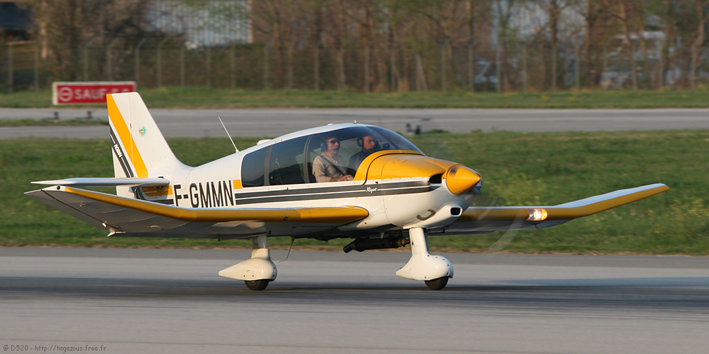 Robin DR 400-180 - F-GMMN