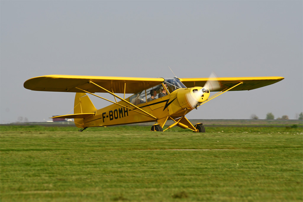 Piper PA-19 Super Cub - F-BOMH