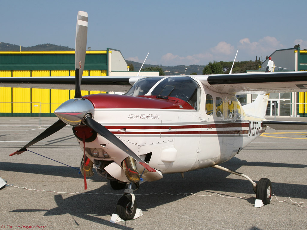 Cessna 210 - D-EFRH